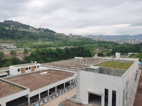 萬(wàn)州何家?guī)r污水處理廠。萬(wàn)州區(qū)住房城鄉(xiāng)建委供圖